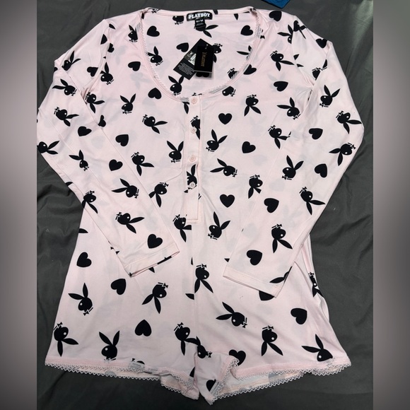 BNWT PLAYBOY LACE TRIM PAJAMA ROMPER PINK - Picture 2 of 11
